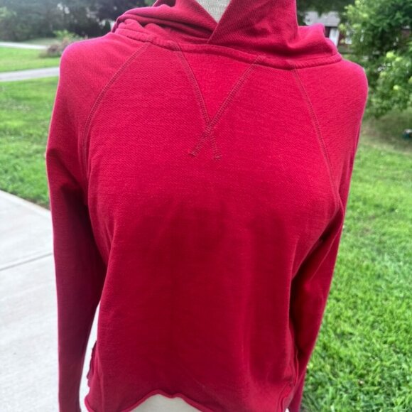 Lululemon Red Cropped Hoodie 8/10 - Picture 1 of 3